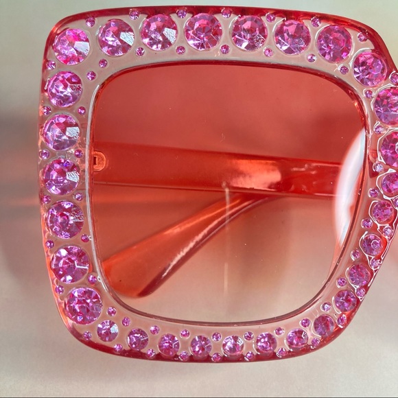 SOLD Pink glasses for summer. - Picture 5 of 6